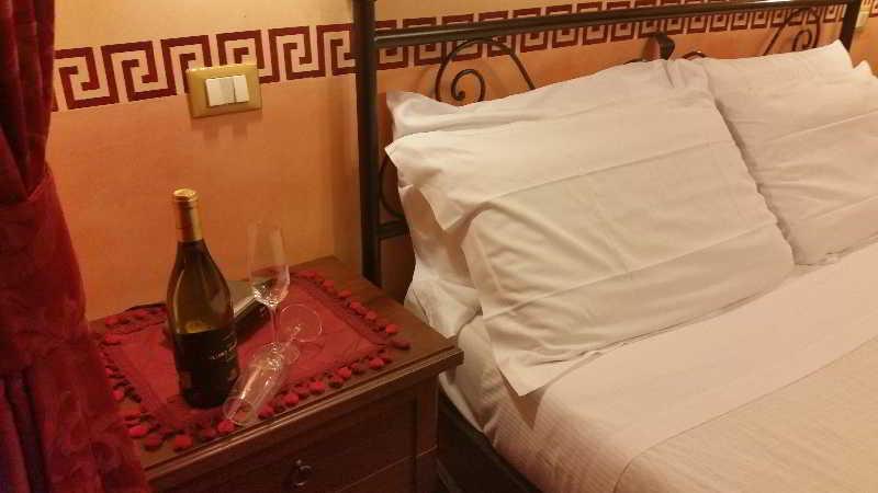 Le Suite Di Via Ottaviano - Suite In Rome B&B Zewnętrze zdjęcie