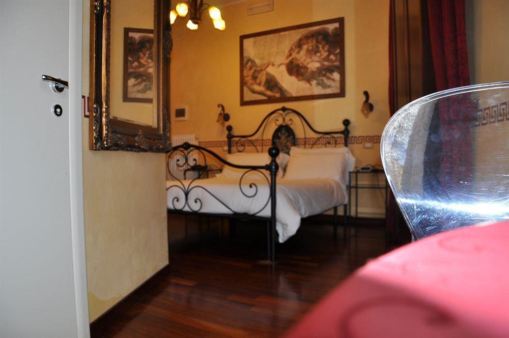 Le Suite Di Via Ottaviano - Suite In Rome B&B Zewnętrze zdjęcie