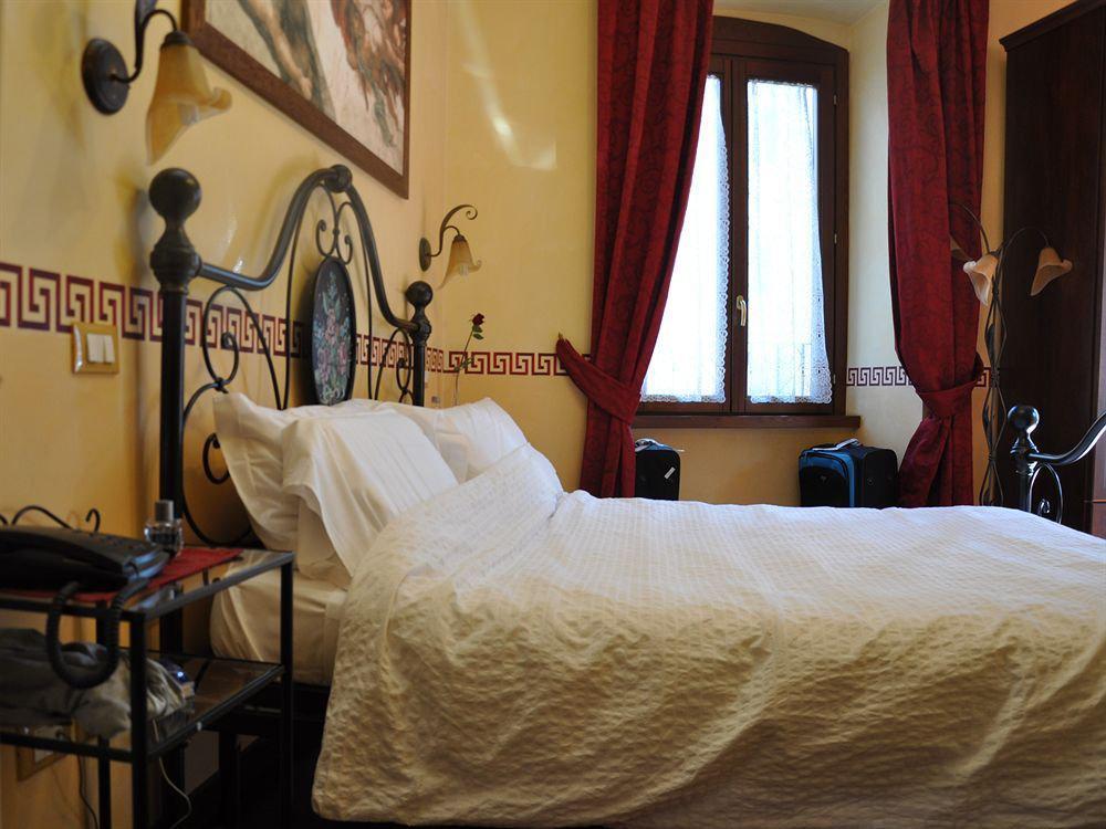 Le Suite Di Via Ottaviano - Suite In Rome B&B Zewnętrze zdjęcie