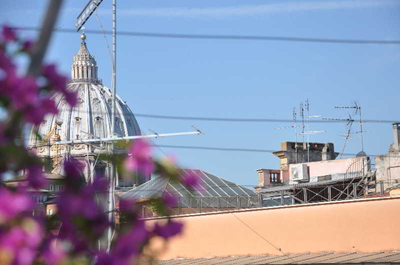 Le Suite Di Via Ottaviano - Suite In Rome B&B Zewnętrze zdjęcie